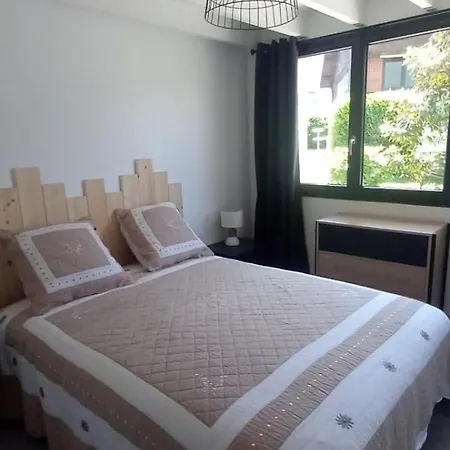 Holiday home Le Petit Resineux La Chambre
