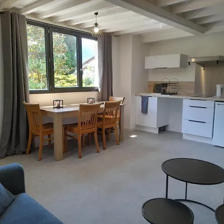 Le Petit Resineux * La Chambre