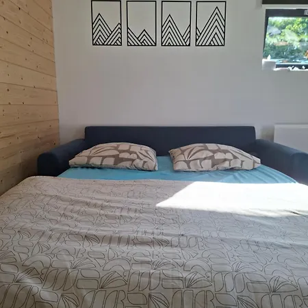 Holiday home Le Petit Resineux La Chambre