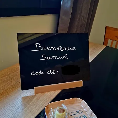 Le Petit Resineux Holiday home La Chambre